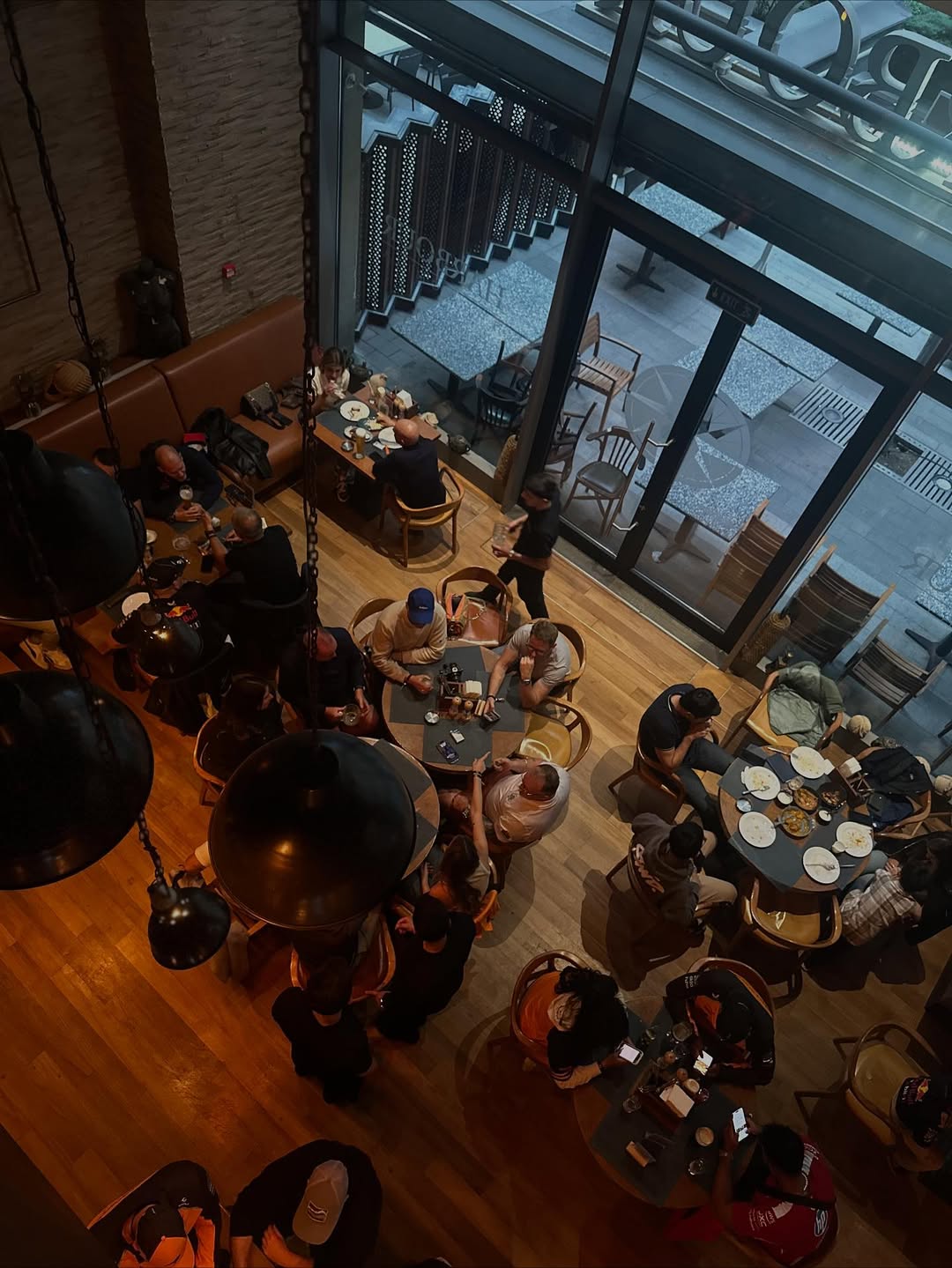 Harbour Restaurant & Pub 3