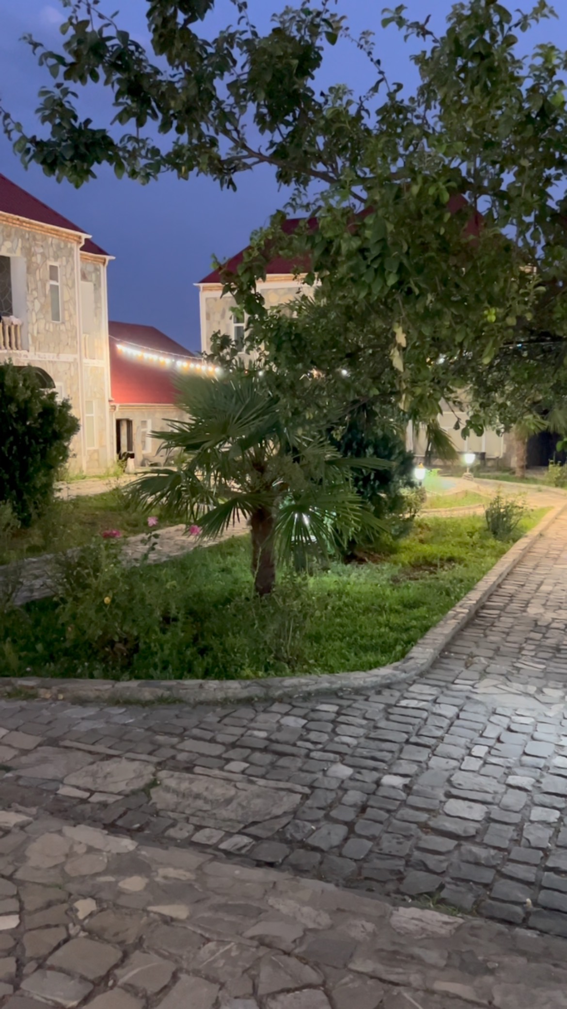 F Garden Holiday Village Sheki 3