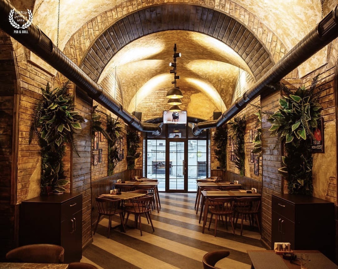 Charlie Pub Baku