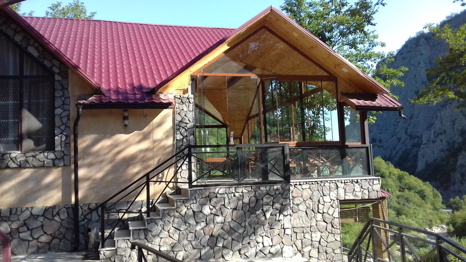 Uğur Restoran | Kottec | Quba günlükev | Otel 4