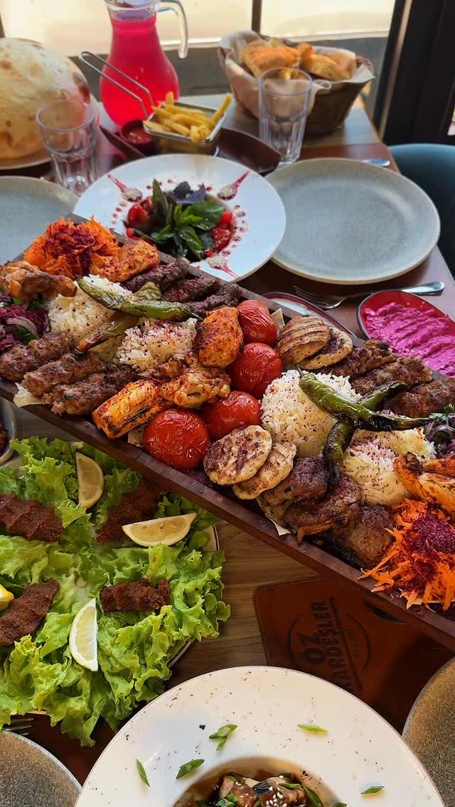Öz Kardeşler Restoranı