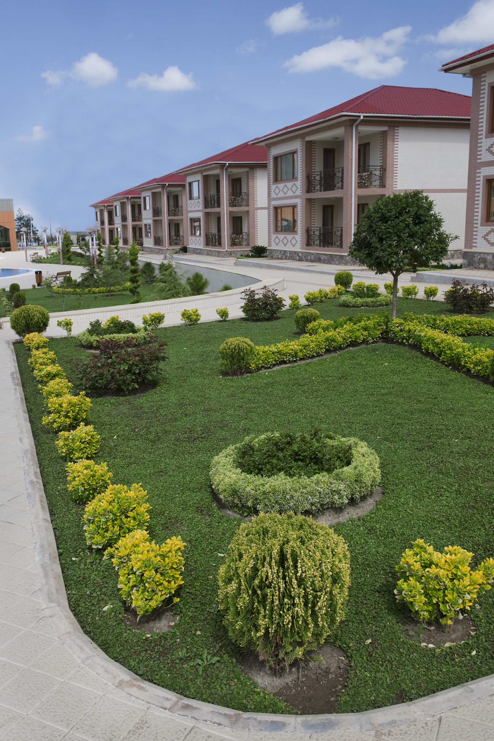 Ramada Plaza by Wyndham Gence 4