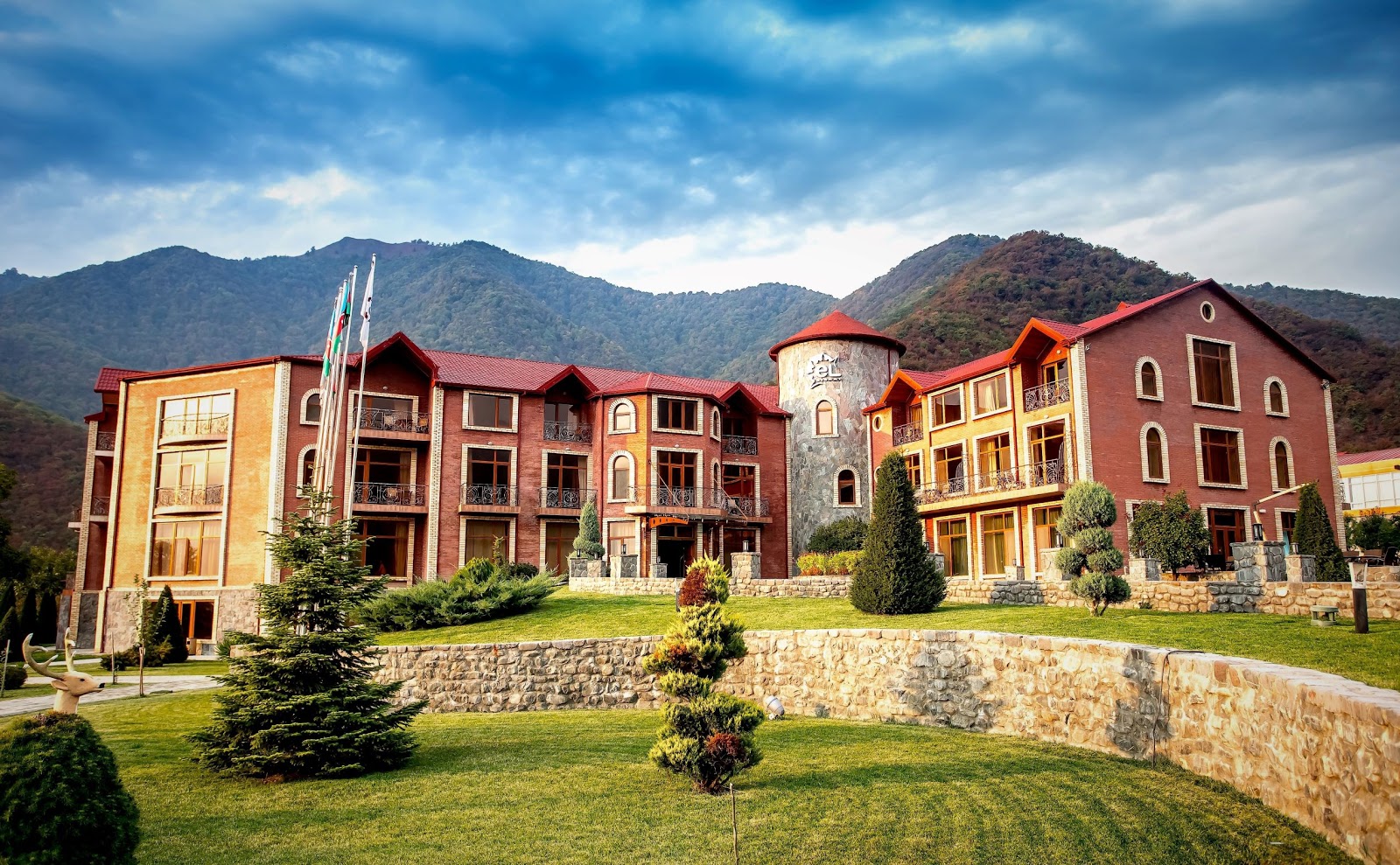 EL Resort Qakh Hotel 3