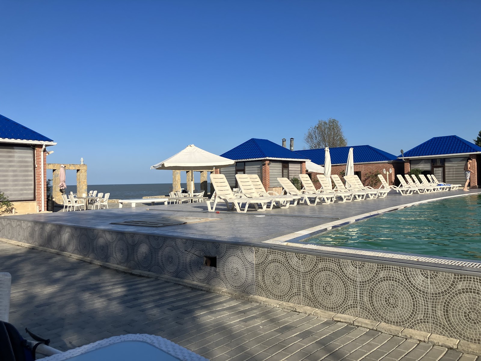 Deniz Hotel & Restaurant 5