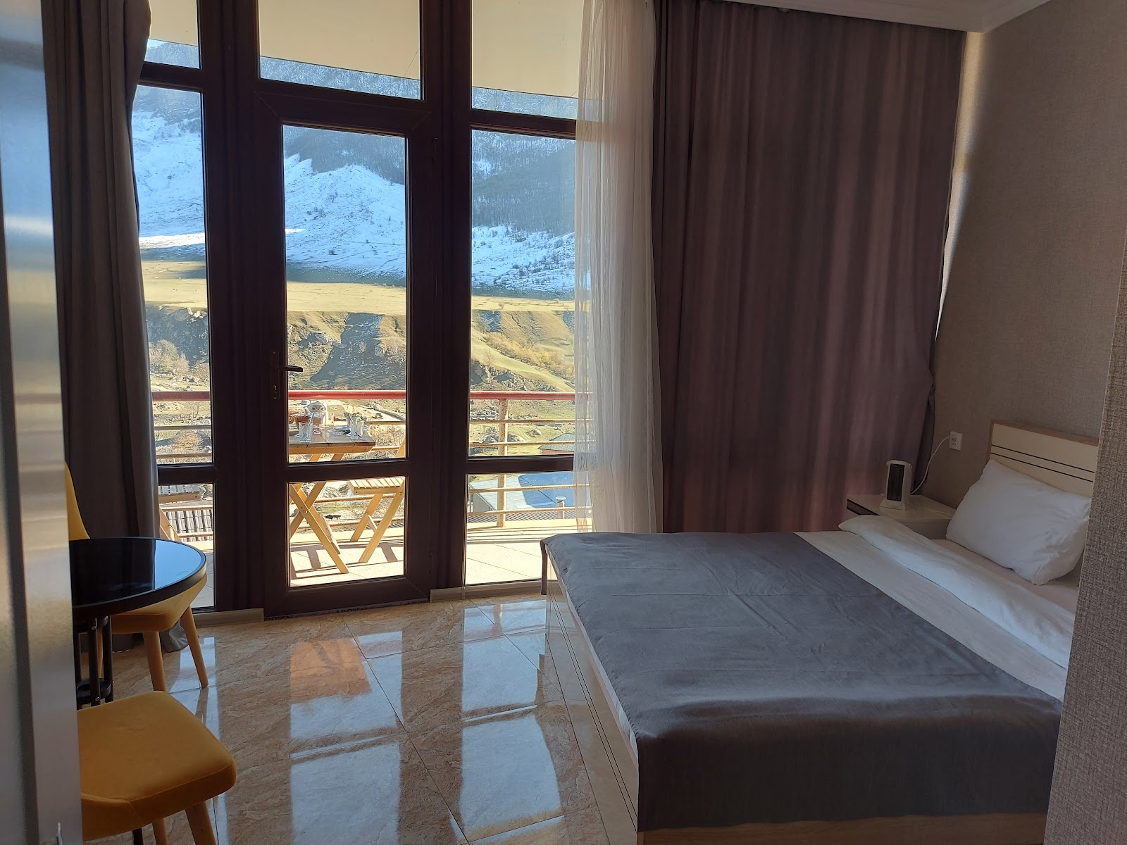 Panoramic Mountains Hotel 3