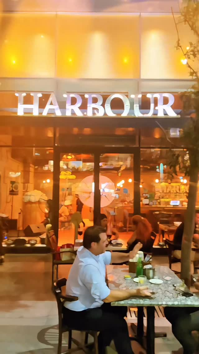 Harbour Restaurant & Pub 2