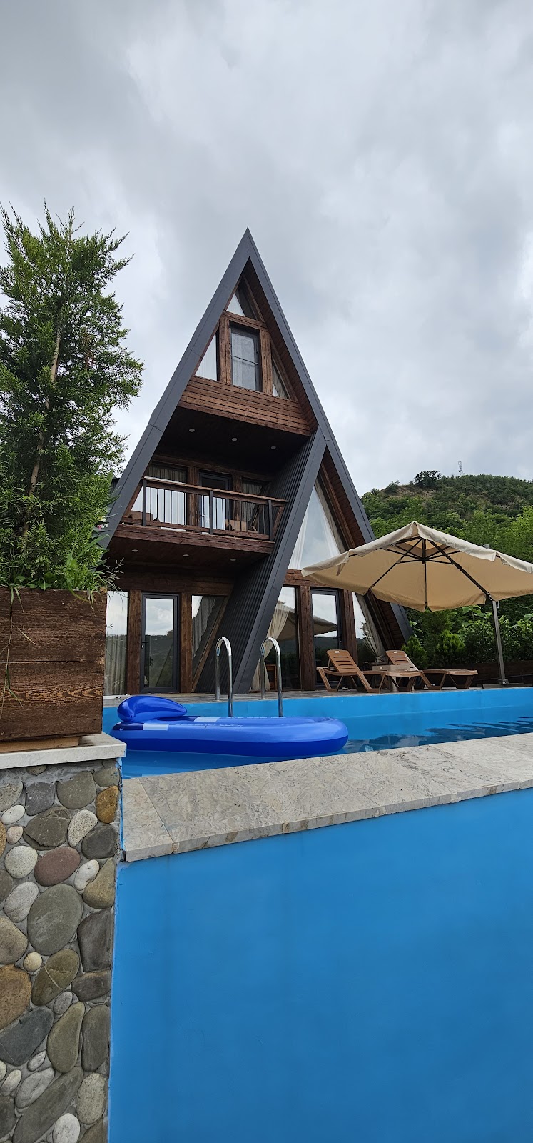 AAA Riverside House Qusar 2