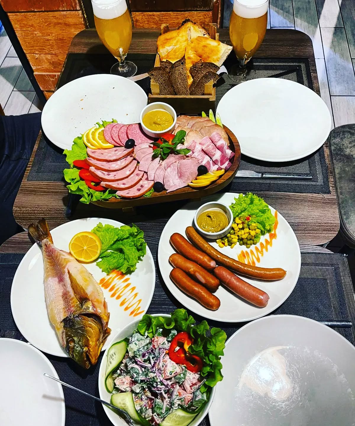 Bavaria Pub & Restoran 3