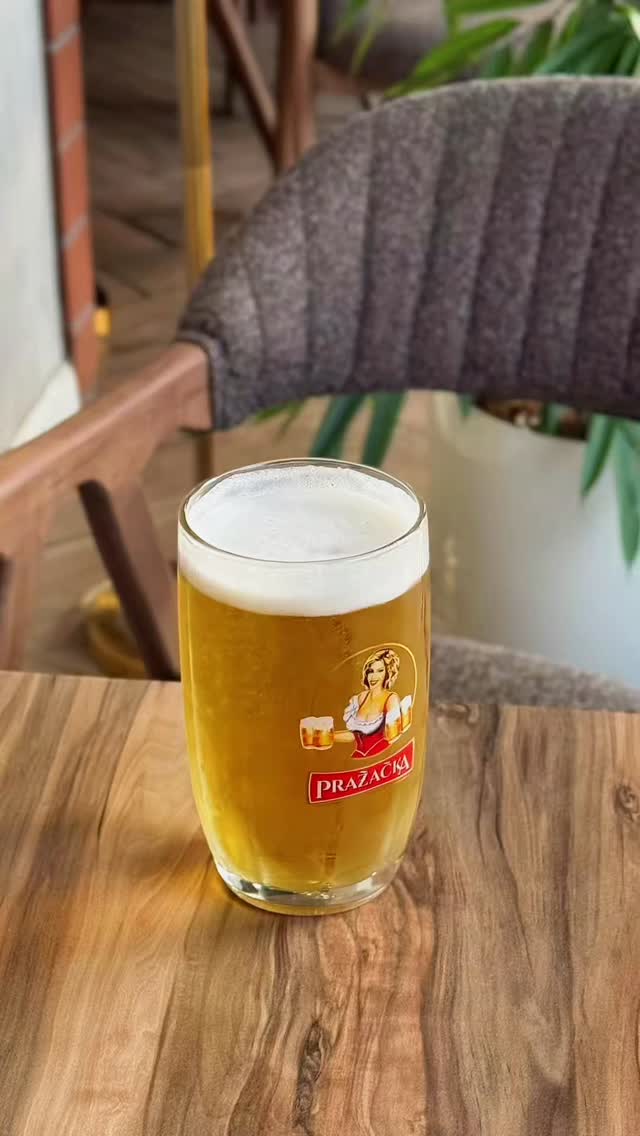 Avenue Pub & Lounge 5