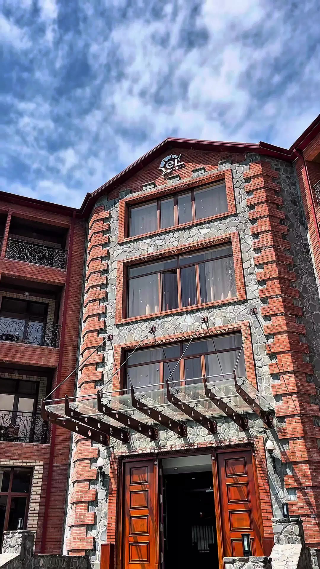 EL Resort Qakh Hotel 4