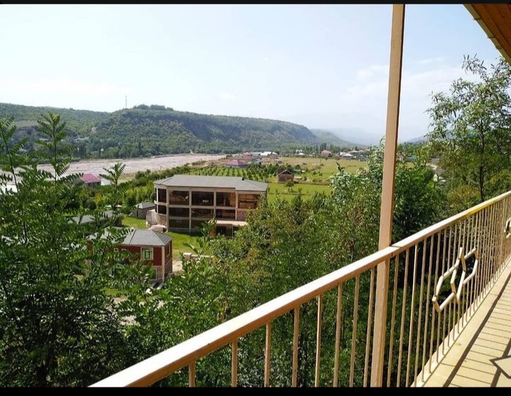 Edelveys Hostel 2