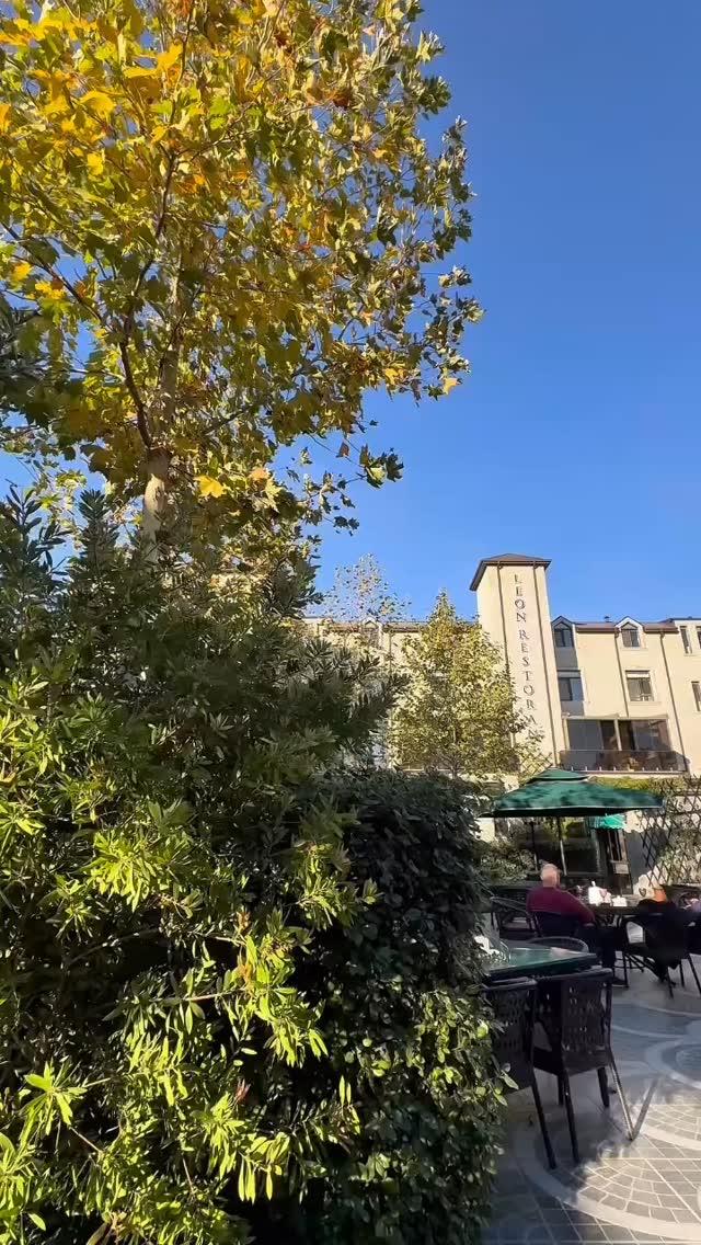 Leon Hotel & Restaurant 5
